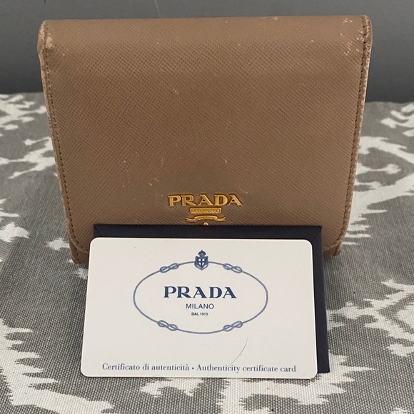 Prada Saffinao Beige Leather Bi-Fold Wallet - Picture 15 of 15